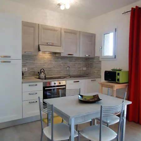 Apartmán Domus Sarda *